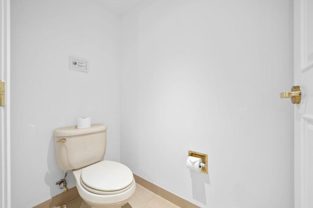 Sleep Six Cozysuites, 1Br 2Ba On The Boardwalk Atlantic City Exterior photo