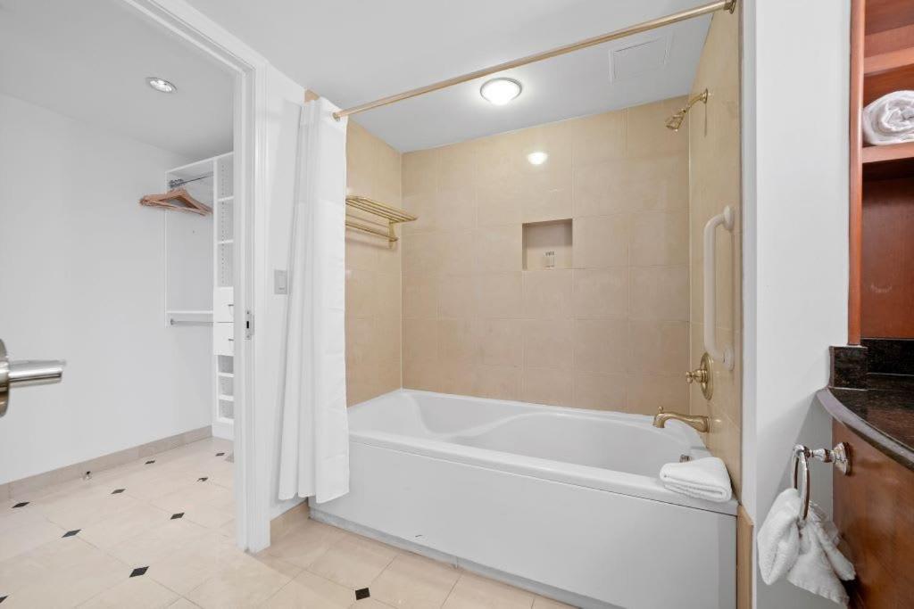 Sleep Six Cozysuites, 1Br 2Ba On The Boardwalk Atlantic City Exterior photo